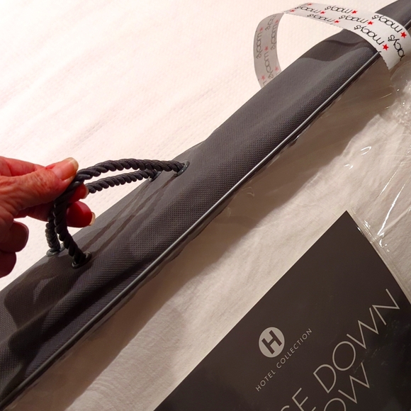 NWT Goose Down Pillow - Picture 8 of 8